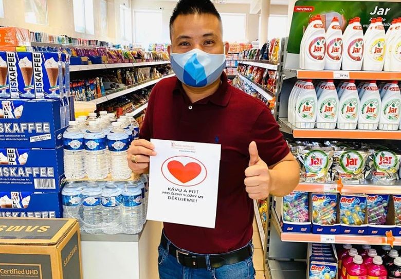 vietnamese in czech step up to fight covid 19 pandemic