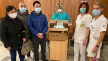 vietnamese continues donating medical items to czech hospitals