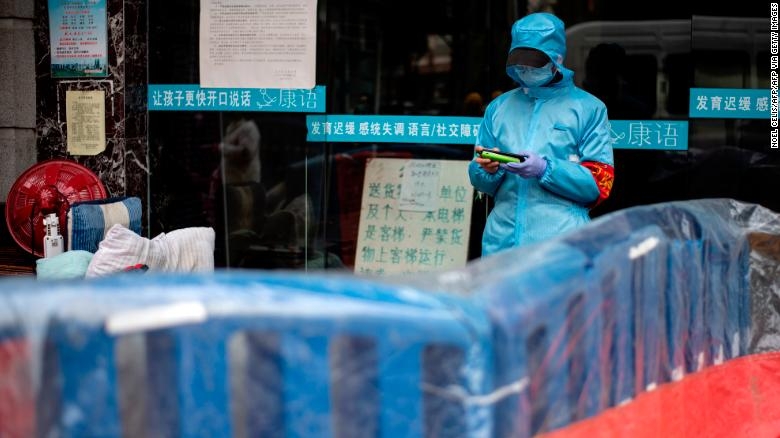 world news today trump threatens to cut who funding amid coronavirus outbreak china lifts lockdown on wuhan