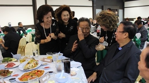 prachuab chaiyasan a thai minister nurtured by vietnamese mother