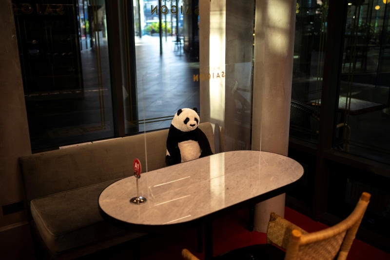 panda dolls cheer up thai diners amid social distancing