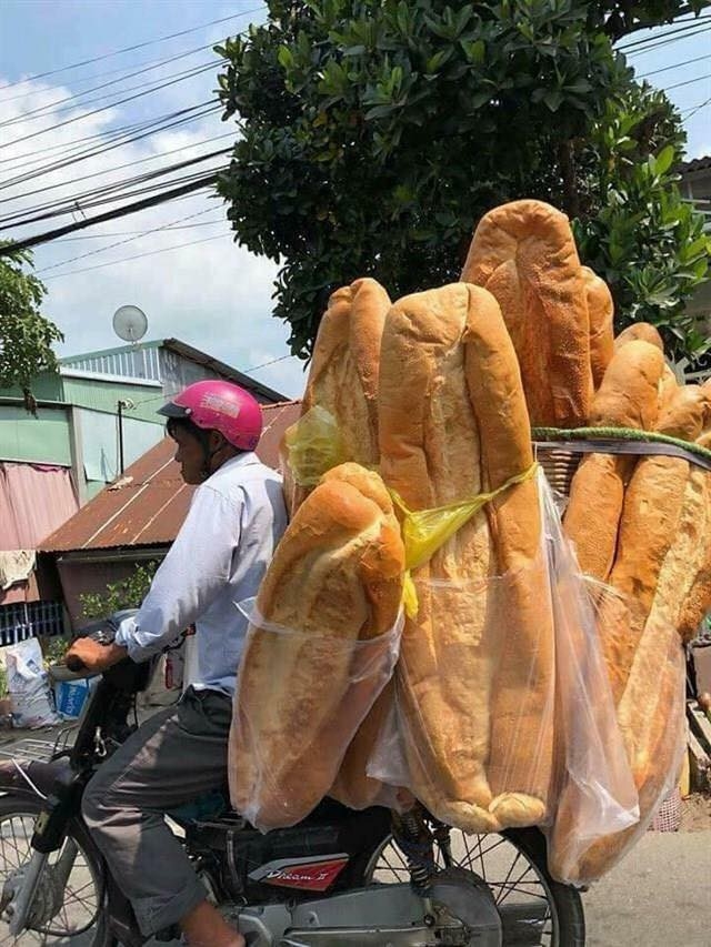 vietnamese giant loaves of bread attract worldwide attention