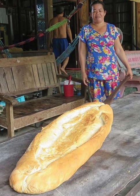 vietnamese giant loaves of bread attract worldwide attention