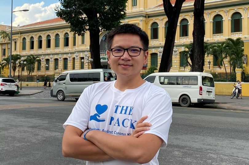 vietnamese student helps international arrivals while stuck in vietnam quarantine camp