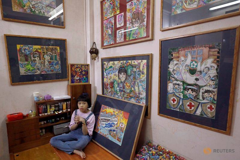 vietnamese 10 year old painter creates art from coronavirus chaos