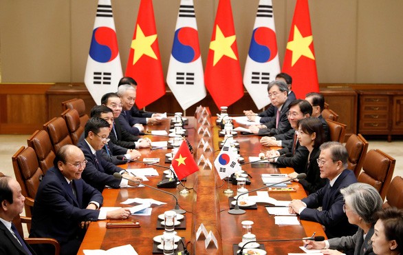 rok president moon request vietnams constructive role in korea peace process