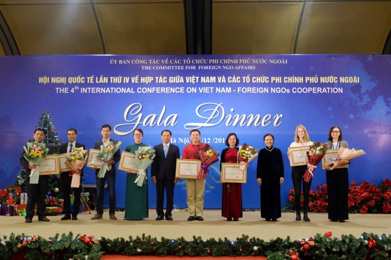 29 foreign ngos honored for their significant contributions to vietnams development