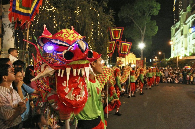 vietnamese traditional tet recreated in heart of hanois old quarter