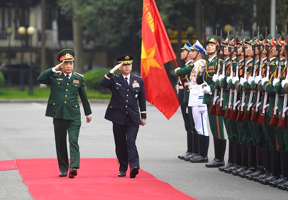Defense cooperation: Vietnam and Japan agreed to continue promoting