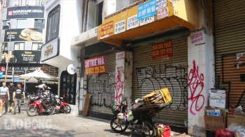 Shop closures in Hanoi, HCM City due to coronavirus fears
