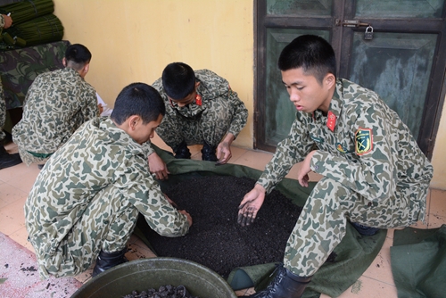 vietnamese commandos in training