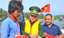 vietnamese fishermen join hands in ensuring order at sea