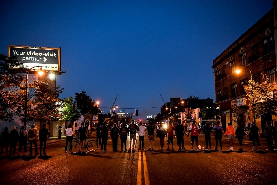 protest and riot break out around america after george floyds death photos