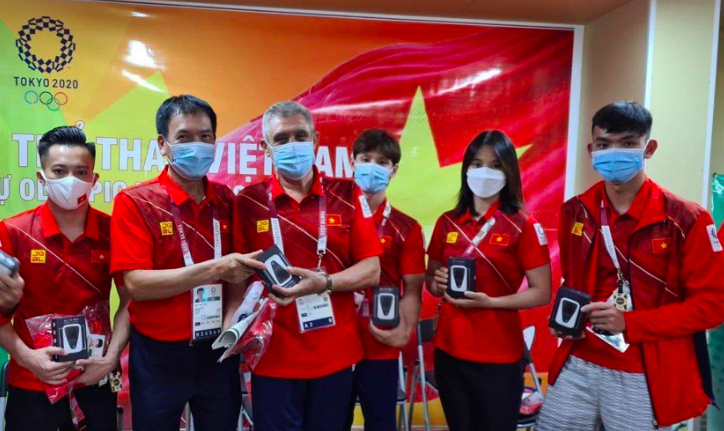 Japan's Vietnamese Community Supports Homeland Athletes