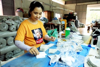 over 1000 women entrepreneurs in viet nam to be supported by mastercard and care