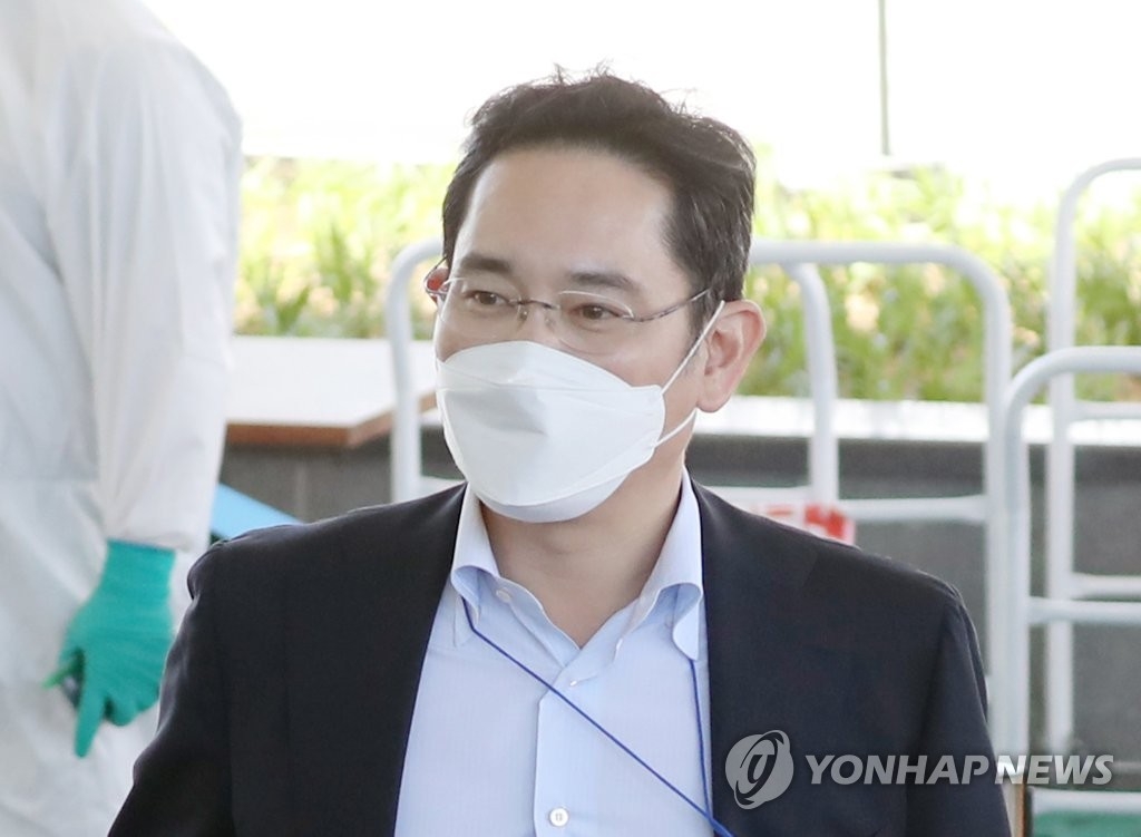 Lee Jae-yong - Samsung heir questioned about 2015 merger