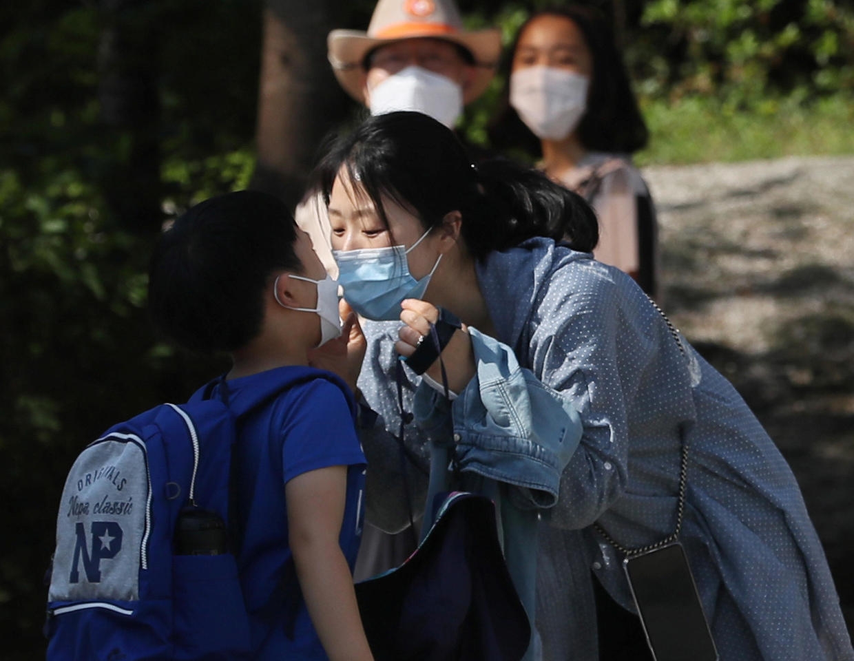 fear of covid 19 spikes south korea limits number of pupils in schools