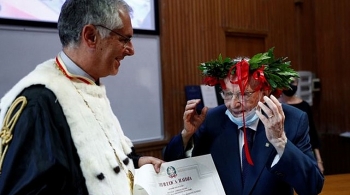 true inspiration 96 year old man becomes italys oldest student to graduate with full honours