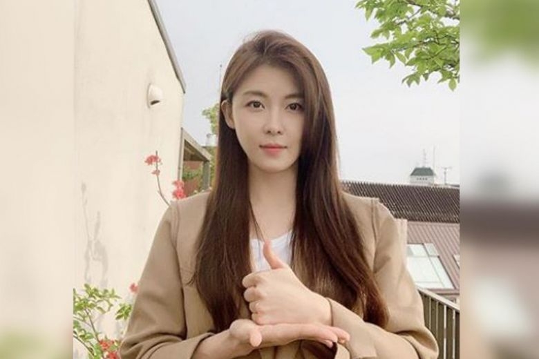 South Korean actress Ha Ji Won reveals the secret to her never-changing looks