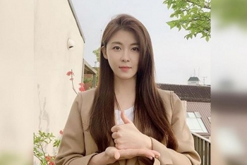south korean actress ha ji won reveals the secret to her never changing looks