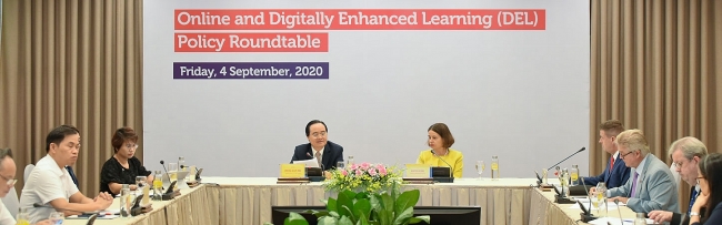 Australia and Vietnam collaborate to share digital innovations in education