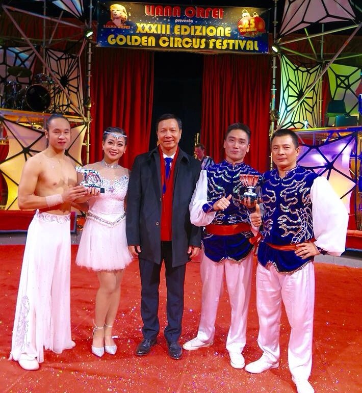 Vietnamese circus artists win silver prize at Int’l fest