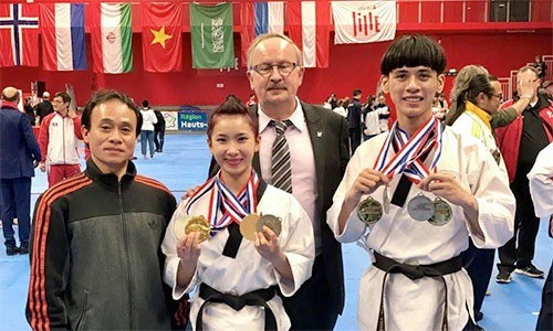 vn taekwondo athletes win gold in france