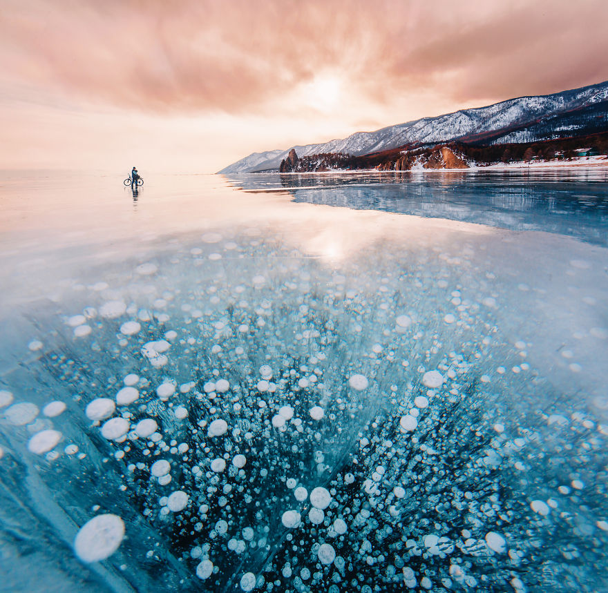 Marvelous photos of frozen lake Baikal