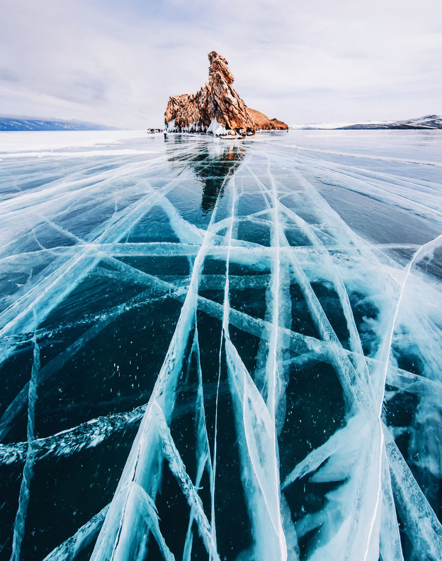 Marvelous photos of frozen lake Baikal