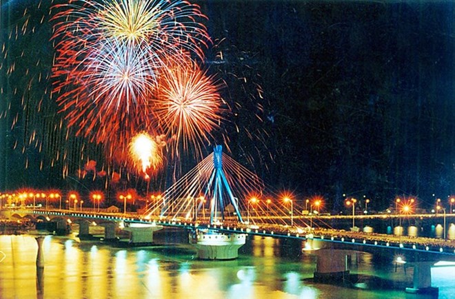 da nang to host intl fireworks fest in april