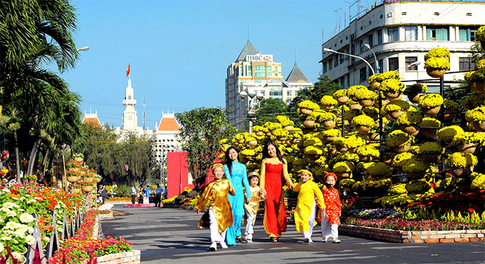 ho chi minh city to hold 12 day tet flower festival