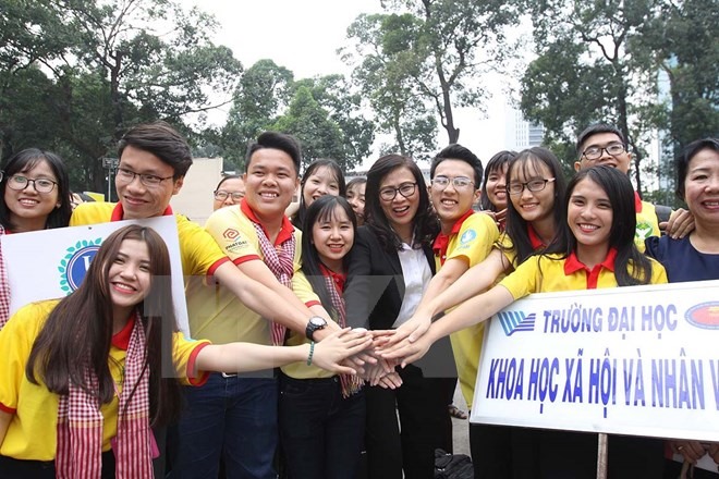 30,000 students join HCMC volunteer plan