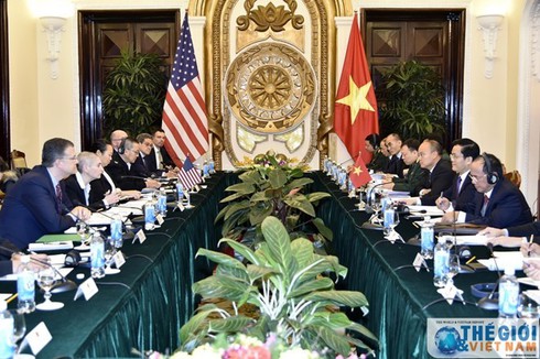 vietnam, us talk political, security, defence matters hinh 0