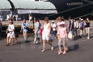 tourists to da nang increase in january