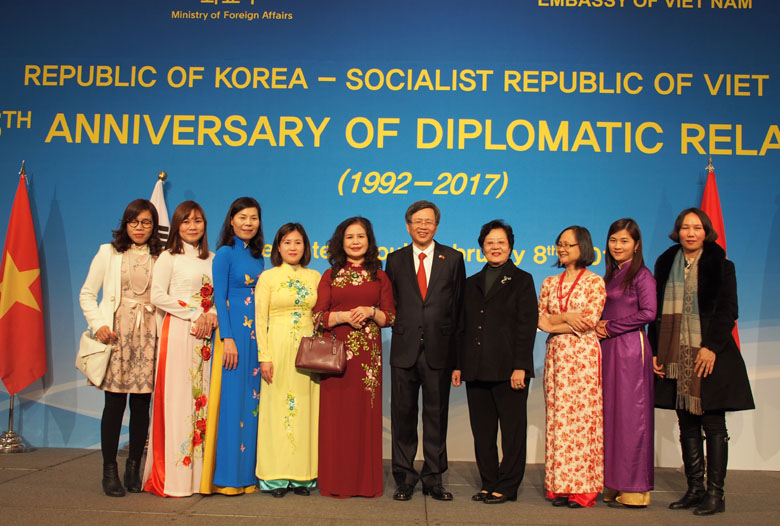 Korea and Vietnam mark 25th anniversary of formal diplomatic ties