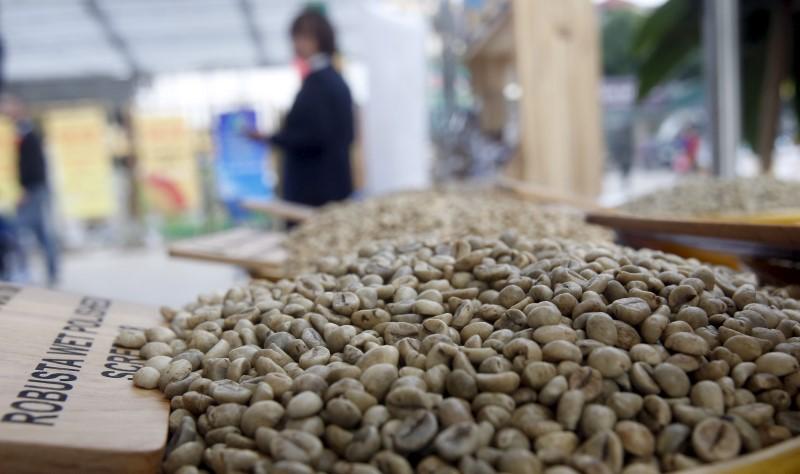 Asia Coffee-Vietnam market dull, Indonesian exports fall further