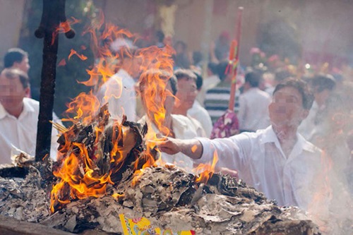 vietnamese buddhist sangha proposes abandoning joss paper burning