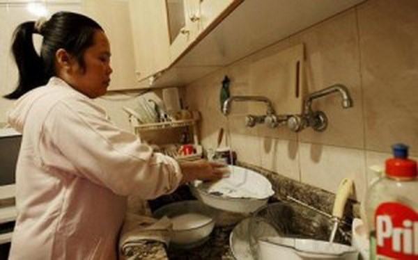 Indonesia to ban exporting maids overseas