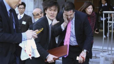 Knife-wielding attacker slashes face of US ambassador in Republic of Korea