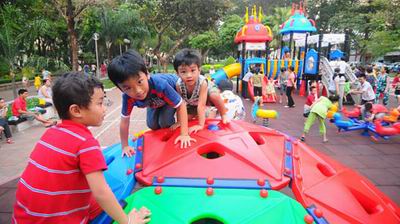 fifteen localities receives support for childrens playgrounds