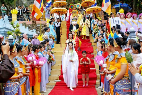 Japan, Myanmar’s delegations to join Buddhist fest in Da Nang