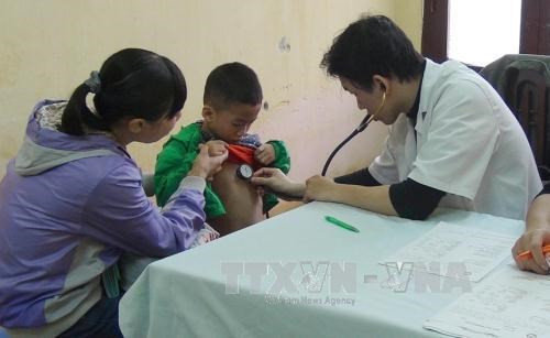 Needy children in Ninh Bình receive free heart checkups