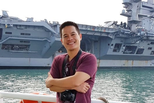 vietnamese american soldier on uss carl vinson happy to tears to return to vn