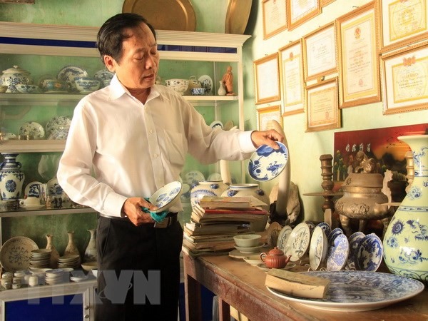 Preserving VN’s history, one antique at a time