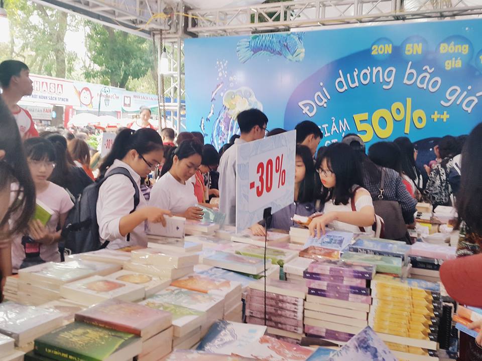 Fourth Vietnam Book Day kicks start in Hanoi