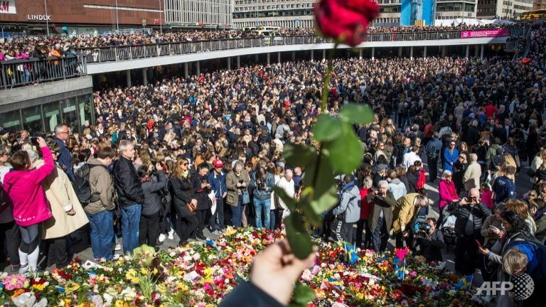 Thousands attend Stockholm vigil against terrorism