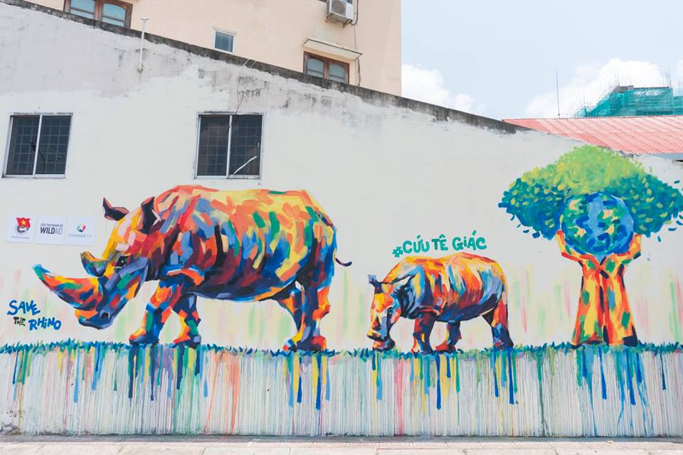 Graffiti calls for an end to rhino horn use in Vietnam