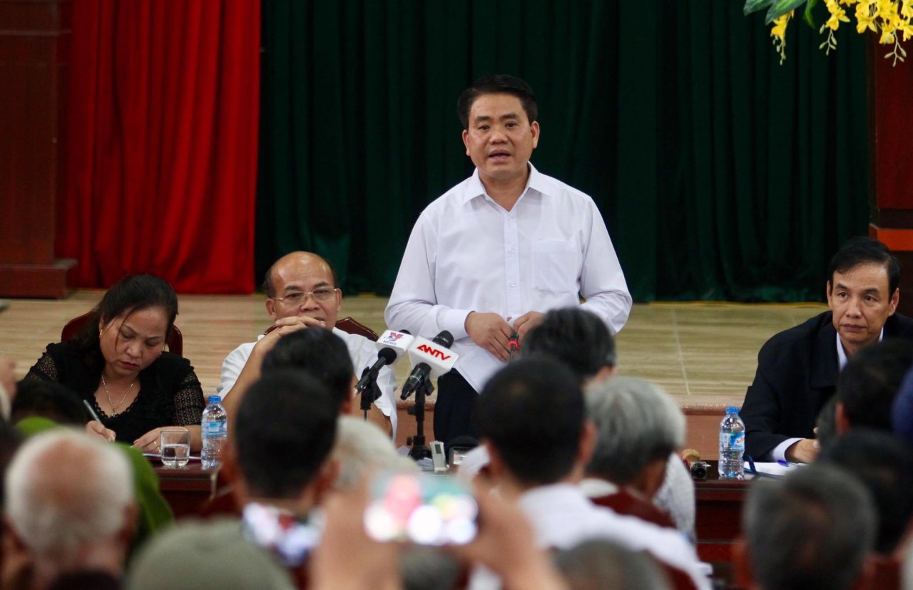 Hanoi leader holds dialogue with Dong Tam commune’s residents