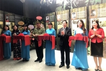 “Bared feet, iron will” exhibition held at Hoa Lo Prison