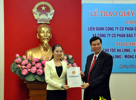 Quang Ninh grants investment certificate for Ha Long – Van Don highway project